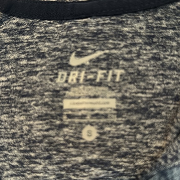 Nike Dry-Fit performance 1/2 zip pullover. Blue Heather. Size S. - Picture 4 of 8